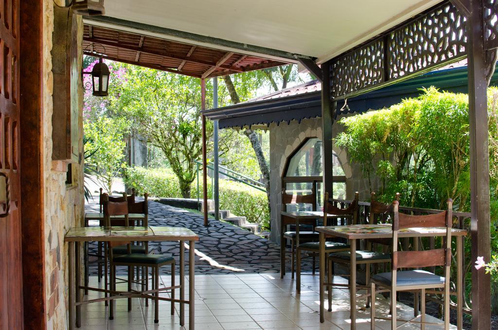 Gingerbread Restaurant & Hotel Nuevo Arenal Zewnętrze zdjęcie